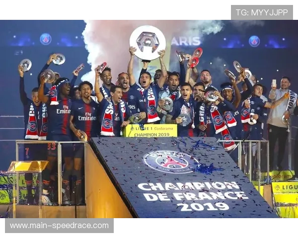 巴黎圣日耳曼女足大胜第戎，联赛排名攀升